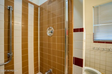 Charming and well-maintained 2-bedroom, 1-bath home in the on Greenbriar Woodlands in New Jersey - for sale on GolfHomes.com, golf home, golf lot