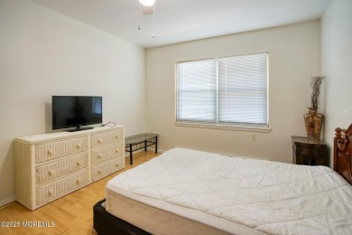 Charming and well-maintained 2-bedroom, 1-bath home in the on Greenbriar Woodlands in New Jersey - for sale on GolfHomes.com, golf home, golf lot