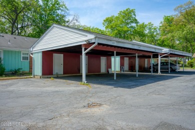 Charming and well-maintained 2-bedroom, 1-bath home in the on Greenbriar Woodlands in New Jersey - for sale on GolfHomes.com, golf home, golf lot