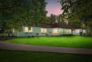 Opportunity knocks with this spacious 3,800 square foot home on Hopkinsville Golf and Country Club in Kentucky - for sale on GolfHomes.com, golf home, golf lot