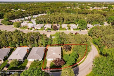 Welcome to this charming and well-maintained 2-bedroom on Lions Head Country Club in New Jersey - for sale on GolfHomes.com, golf home, golf lot