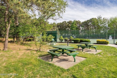 Welcome to this charming and well-maintained 2-bedroom on Lions Head Country Club in New Jersey - for sale on GolfHomes.com, golf home, golf lot