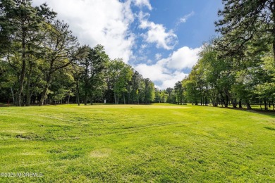 Welcome to this charming and well-maintained 2-bedroom on Lions Head Country Club in New Jersey - for sale on GolfHomes.com, golf home, golf lot