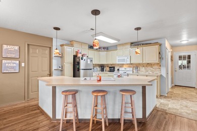 Wake up to lake life done right at this 2 bed, 2 bath home near on Rayburn Country Club in Texas - for sale on GolfHomes.com, golf home, golf lot