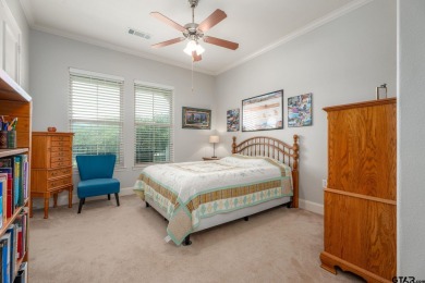 Perfectly updated condo in the Cascades Lake Towers!  With an on Cascades Golf Club in Texas - for sale on GolfHomes.com, golf home, golf lot