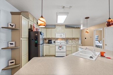 Wake up to lake life done right at this 2 bed, 2 bath home near on Rayburn Country Club in Texas - for sale on GolfHomes.com, golf home, golf lot