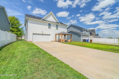 Beautifully maintained home offers spacious living with a on The Preserve 9 Hole Golf Course in Tennessee - for sale on GolfHomes.com, golf home, golf lot