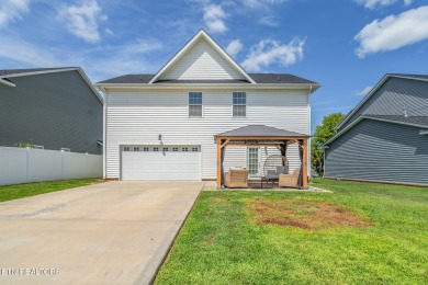 Beautifully maintained home offers spacious living with a on The Preserve 9 Hole Golf Course in Tennessee - for sale on GolfHomes.com, golf home, golf lot