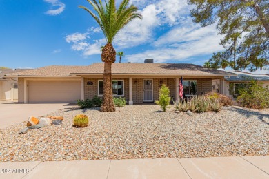 Fabulous home on the 17th hole of the Ahwatukee Country Club on Ahwatukee Country Club in Arizona - for sale on GolfHomes.com, golf home, golf lot