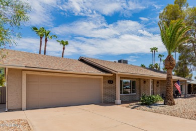 Fabulous home on the 17th hole of the Ahwatukee Country Club on Ahwatukee Country Club in Arizona - for sale on GolfHomes.com, golf home, golf lot