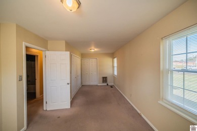 Two bedroom, 1.5-bath brick home offering 1,680 sq ft of on Calvert City Golf and Country Club in Kentucky - for sale on GolfHomes.com, golf home, golf lot