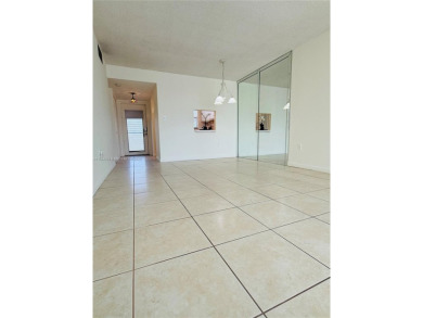 Freshly painted 1-bedroom, 1-bathroom condo located on the on Sunrise Lakes Phase III in Florida - for sale on GolfHomes.com, golf home, golf lot