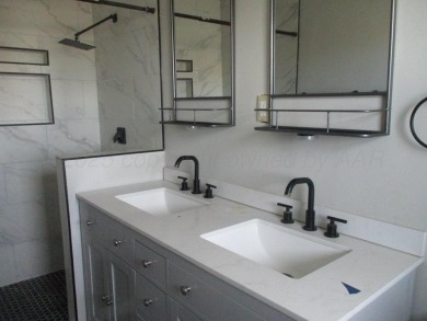 Very nice property with updated bathrooms and flooring in the on Amarillo Country Club in Texas - for sale on GolfHomes.com, golf home, golf lot