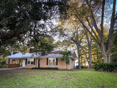 This 2 bedroom, 1 bath camp is located across from Lake Bruin on Lake Bruin Golf and Country Club in Louisiana - for sale on GolfHomes.com, golf home, golf lot