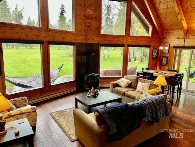 Turn-key McCall Golf Course log home on nearly 1/2 acre! Fully on McCall Municipal Golf Course in Idaho - for sale on GolfHomes.com, golf home, golf lot