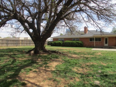 Very nice property with updated bathrooms and flooring in the on Amarillo Country Club in Texas - for sale on GolfHomes.com, golf home, golf lot