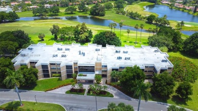Wonderful and fully upgraded 2-bedroom, 2 1/2 -bath condo in on Bonaventure Country Club in Florida - for sale on GolfHomes.com, golf home, golf lot