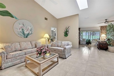 Welcome to this bright and spacious Oakmont villa located in the on Timber Pines Golf Course in Florida - for sale on GolfHomes.com, golf home, golf lot