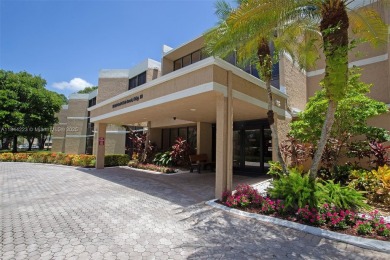 Wonderful and fully upgraded 2-bedroom, 2 1/2 -bath condo in on Bonaventure Country Club in Florida - for sale on GolfHomes.com, golf home, golf lot