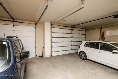 Situated in a peaceful cul-de-sac, this stunning 3-bedroom on London Bridge Golf Course in Arizona - for sale on GolfHomes.com, golf home, golf lot