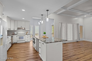 NOW OFFERING $10K in SELLER PAID closing cost credit & enjoy the on Pinehurst Resort and Country Club in North Carolina - for sale on GolfHomes.com, golf home, golf lot