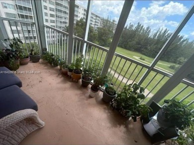 Spacious and updated 3BD/2BA condo in Pompano Beach. This bright on Palm-Aire Country Club and Resort - Palms in Florida - for sale on GolfHomes.com, golf home, golf lot
