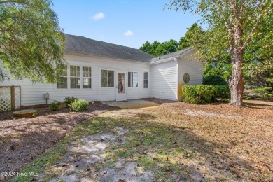 Welcome to this lovely, well-maintained,  and move-in ready on Members Club At St. James Plantation in North Carolina - for sale on GolfHomes.com, golf home, golf lot