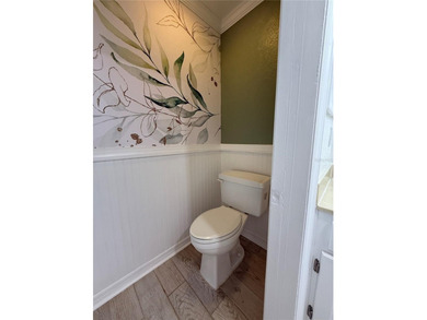 Short Sale. NEW PRICE -- $184,900. Located in the gated 55+ on Falcon Watch Golf Club in Florida - for sale on GolfHomes.com, golf home, golf lot