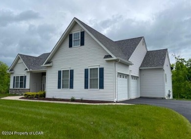 Impeccably maintained 3 bdrm, 2 bath ranch. Open living space w/ on Sand Springs Country Club in Pennsylvania - for sale on GolfHomes.com, golf home, golf lot