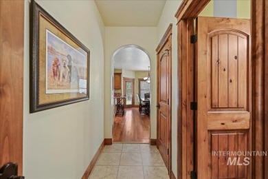 Stunning McCall Condo in Unbeatable Location -Nestled just  1/4 on McCall Municipal Golf Course in Idaho - for sale on GolfHomes.com, golf home, golf lot