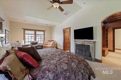 Stunning McCall Condo in Unbeatable Location -Nestled just  1/4 on McCall Municipal Golf Course in Idaho - for sale on GolfHomes.com, golf home, golf lot