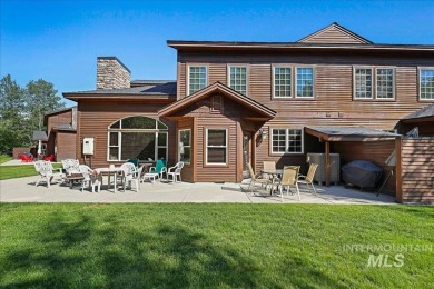 Stunning McCall Condo in Unbeatable Location -Nestled just  1/4 on McCall Municipal Golf Course in Idaho - for sale on GolfHomes.com, golf home, golf lot
