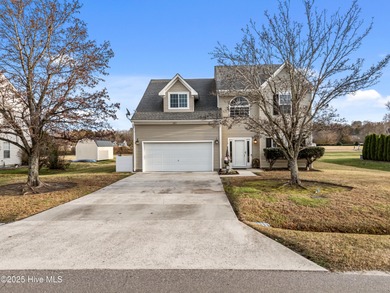 Beautiful 4-bed, 2.5 bath home built in 2000 perfectly on Eagle Creek Golf Club and Grill in North Carolina - for sale on GolfHomes.com, golf home, golf lot