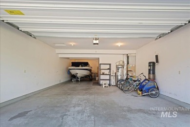 Stunning McCall Condo in Unbeatable Location -Nestled just  1/4 on McCall Municipal Golf Course in Idaho - for sale on GolfHomes.com, golf home, golf lot