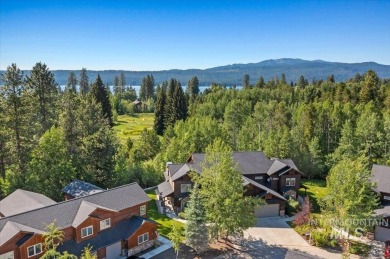 Stunning McCall Condo in Unbeatable Location -Nestled just  1/4 on McCall Municipal Golf Course in Idaho - for sale on GolfHomes.com, golf home, golf lot