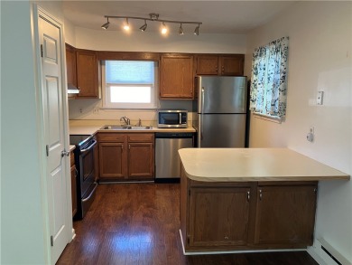 WELL MAINTAINED 2 STORY END UNIT TOWNHOME. VERY DESIRABLE AREA on Canandaigua Country Club in New York - for sale on GolfHomes.com, golf home, golf lot