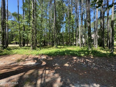 Wooded cul-de-sac homesite in the beautiful, and highly on Sound Golf Links at Albemarle Plantation in North Carolina - for sale on GolfHomes.com, golf home, golf lot