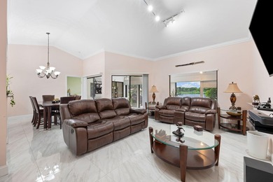 Welcome to resort living without mandatory membership. Lakeview on Aberdeen Golf and Country Club in Florida - for sale on GolfHomes.com, golf home, golf lot