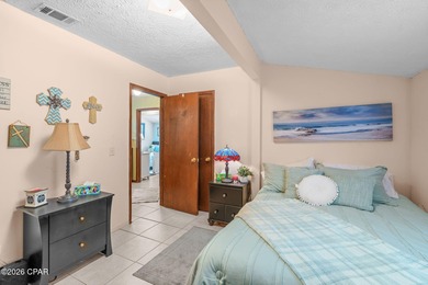 'CURRENTLY UNDER CONTRACT, SELLER WILL CONSIDER BACK UP OFFERS.' on Holiday Golf Club in Florida - for sale on GolfHomes.com, golf home, golf lot