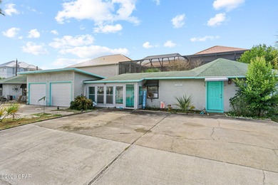 'CURRENTLY UNDER CONTRACT, SELLER WILL CONSIDER BACK UP OFFERS.' on Holiday Golf Club in Florida - for sale on GolfHomes.com, golf home, golf lot