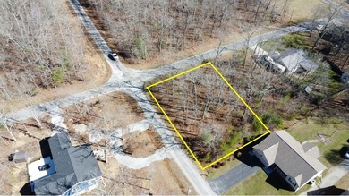 Nice level corner lot available in the desirable Lake Tansi on Lake Tansi Village Country Club in Tennessee - for sale on GolfHomes.com, golf home, golf lot