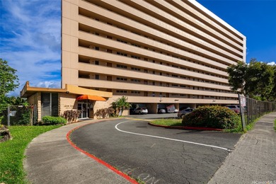 Enjoy golf course views from this centrally located 2-bedroom on Honolulu Country Club in Hawaii - for sale on GolfHomes.com, golf home, golf lot