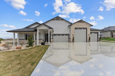 Don't miss this beautifully maintained 5-bedroom, 3-bath home on Timberstone Golf Course in Idaho - for sale on GolfHomes.com, golf home, golf lot