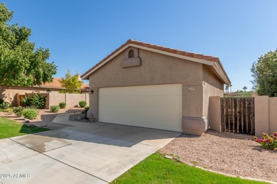 Discover the perfect blend of beauty, convenience and community on Red Mountain Ranch Country Club in Arizona - for sale on GolfHomes.com, golf home, golf lot