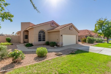 Discover the perfect blend of beauty, convenience and community on Red Mountain Ranch Country Club in Arizona - for sale on GolfHomes.com, golf home, golf lot