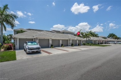 This 2+Den/ 2 bath condo with a detached garage is a terrific on Heritage Bay Golf Course in Florida - for sale on GolfHomes.com, golf home, golf lot