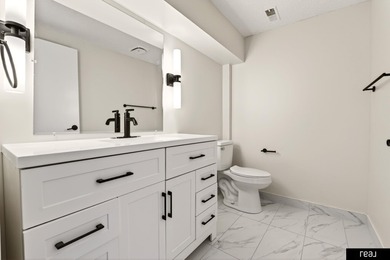 Cristina Luckey, M: , soldbyluckey,   - Open House 01/03 on The Knolls Golf Course in Nebraska - for sale on GolfHomes.com, golf home, golf lot