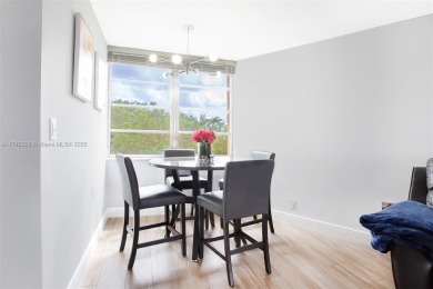 Welcome to this beautiful fully remodeled space! Bathrooms on Inverrary Country Club in Florida - for sale on GolfHomes.com, golf home, golf lot