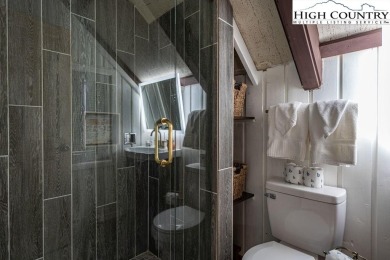 UPDATED mountain condo with sunset and long-range views! This on Beech Mountain Club in North Carolina - for sale on GolfHomes.com, golf home, golf lot
