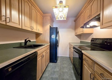 Welcome to 79 Birchwood Road! This Upper Lamont Model is a on Bretton Woods Country Club in New York - for sale on GolfHomes.com, golf home, golf lot